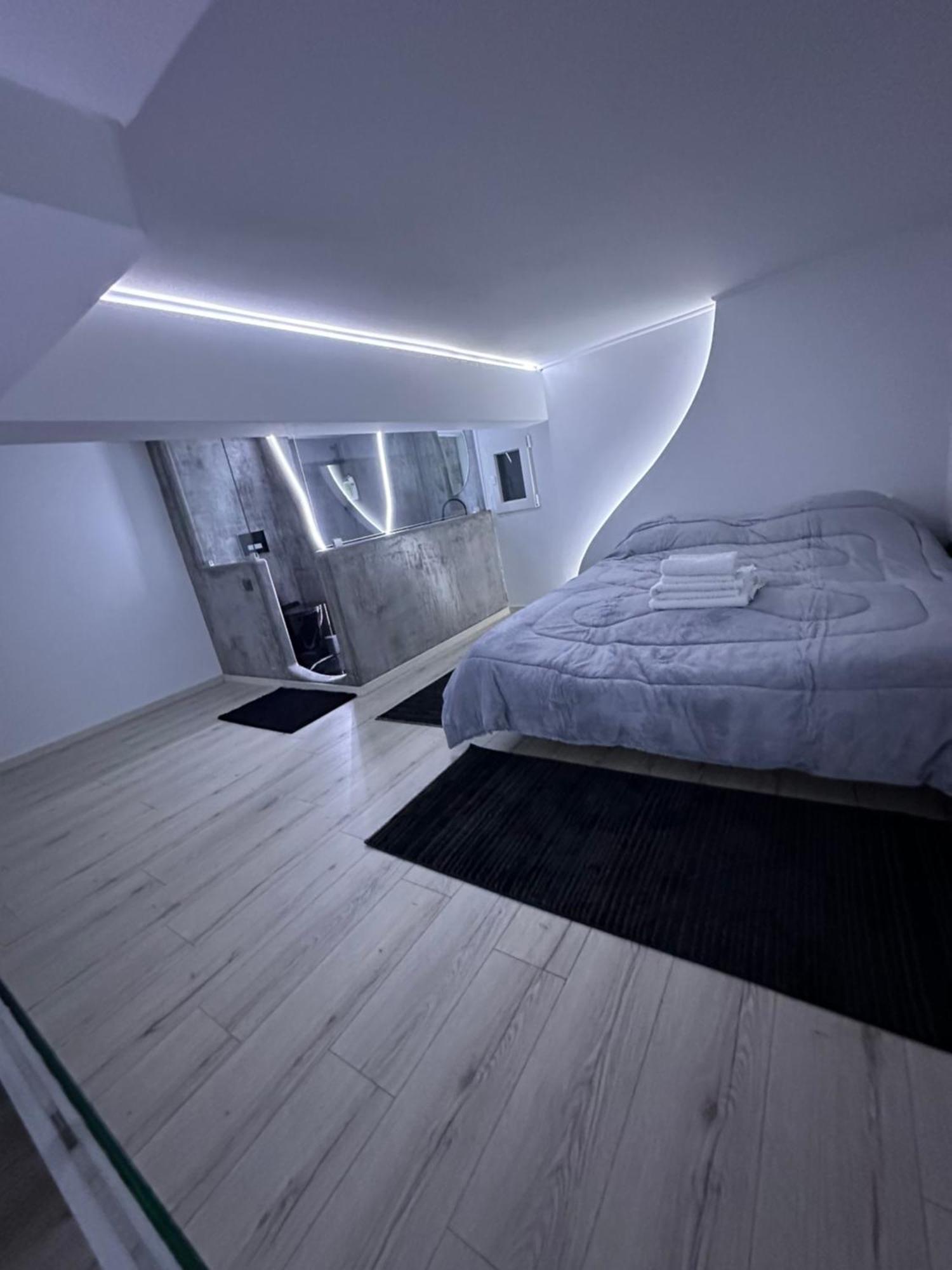 Raphael'S Suites Skg Thessaloniki Exterior photo